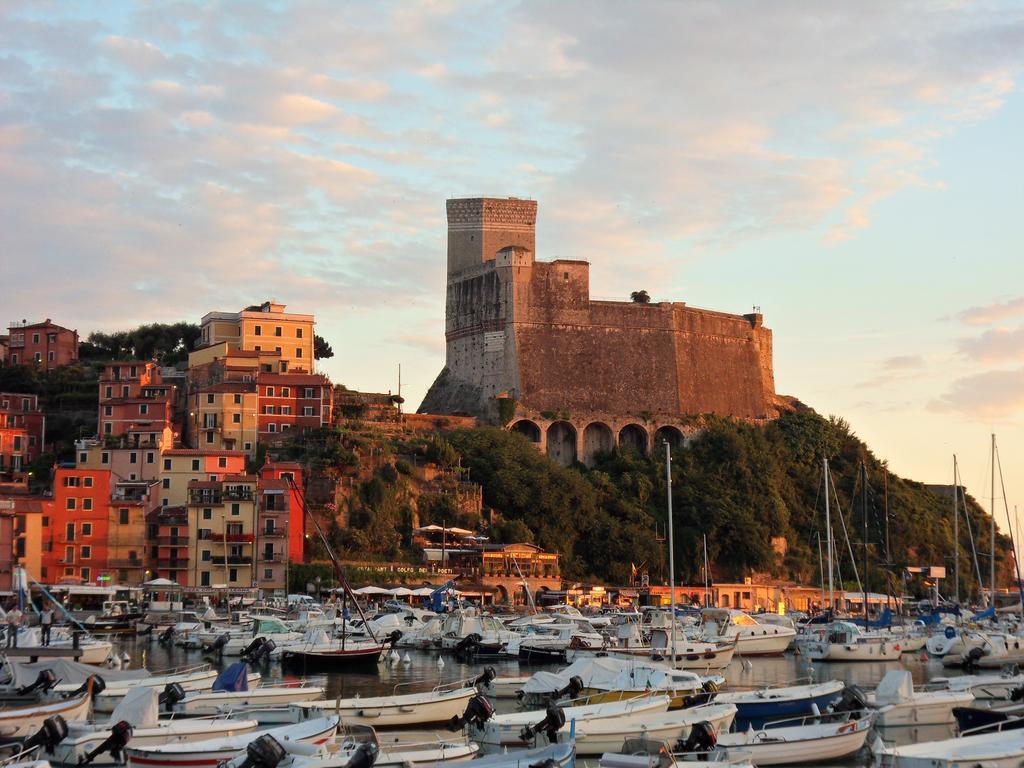 Apartamento La Giara del Centro La Spezia Exterior foto